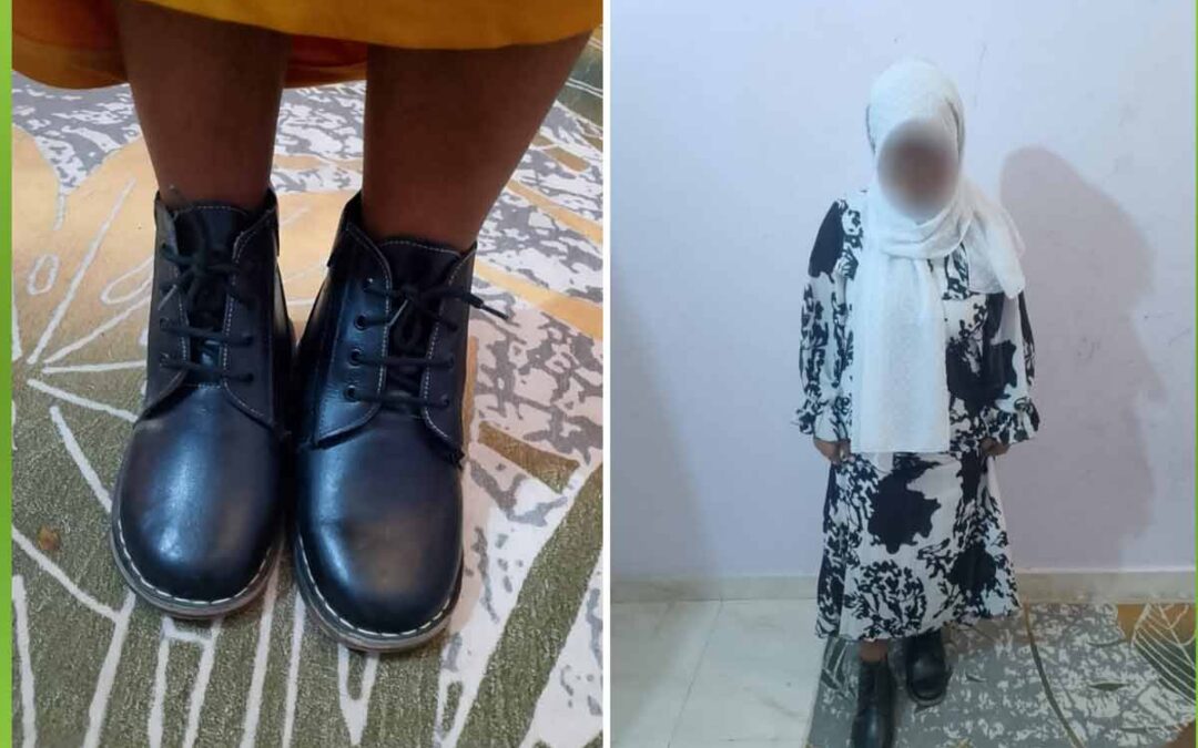 الافريقية توفر حذاء طبي لطفلة يساعدها علي الحركة